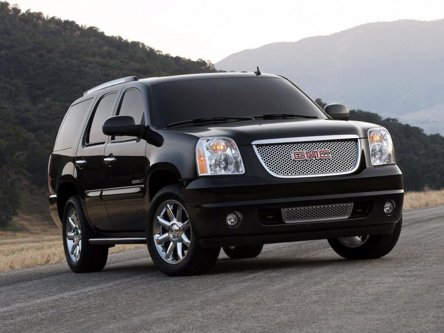  GMC Yukon Denali 2006 года  (фото 3 из 22)